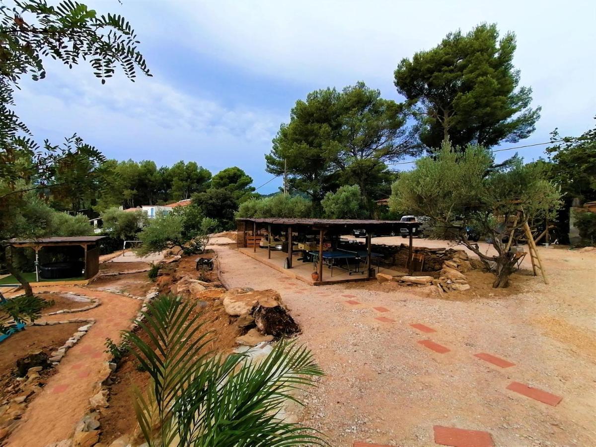 Arche De Noe Atypique, Boheme , Nature, Piscine Chauffee De Paques A Toussaint , Spa , Sauna , Loisirs Le Beausset Dış mekan fotoğraf